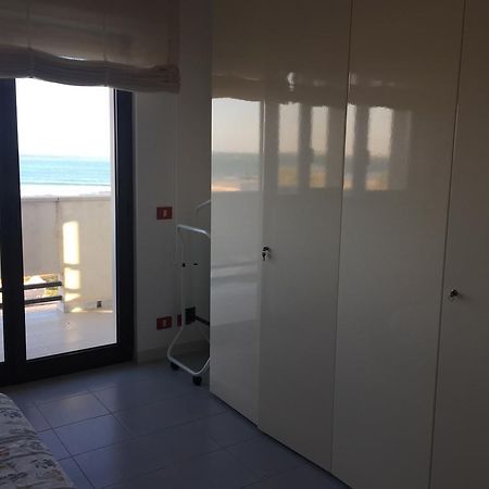Attico Fronte Mare Apartment Pozzallo Luaran gambar